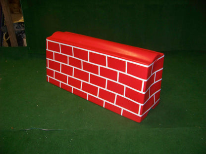 MUR MED VINGESTØTTER (m. bom)