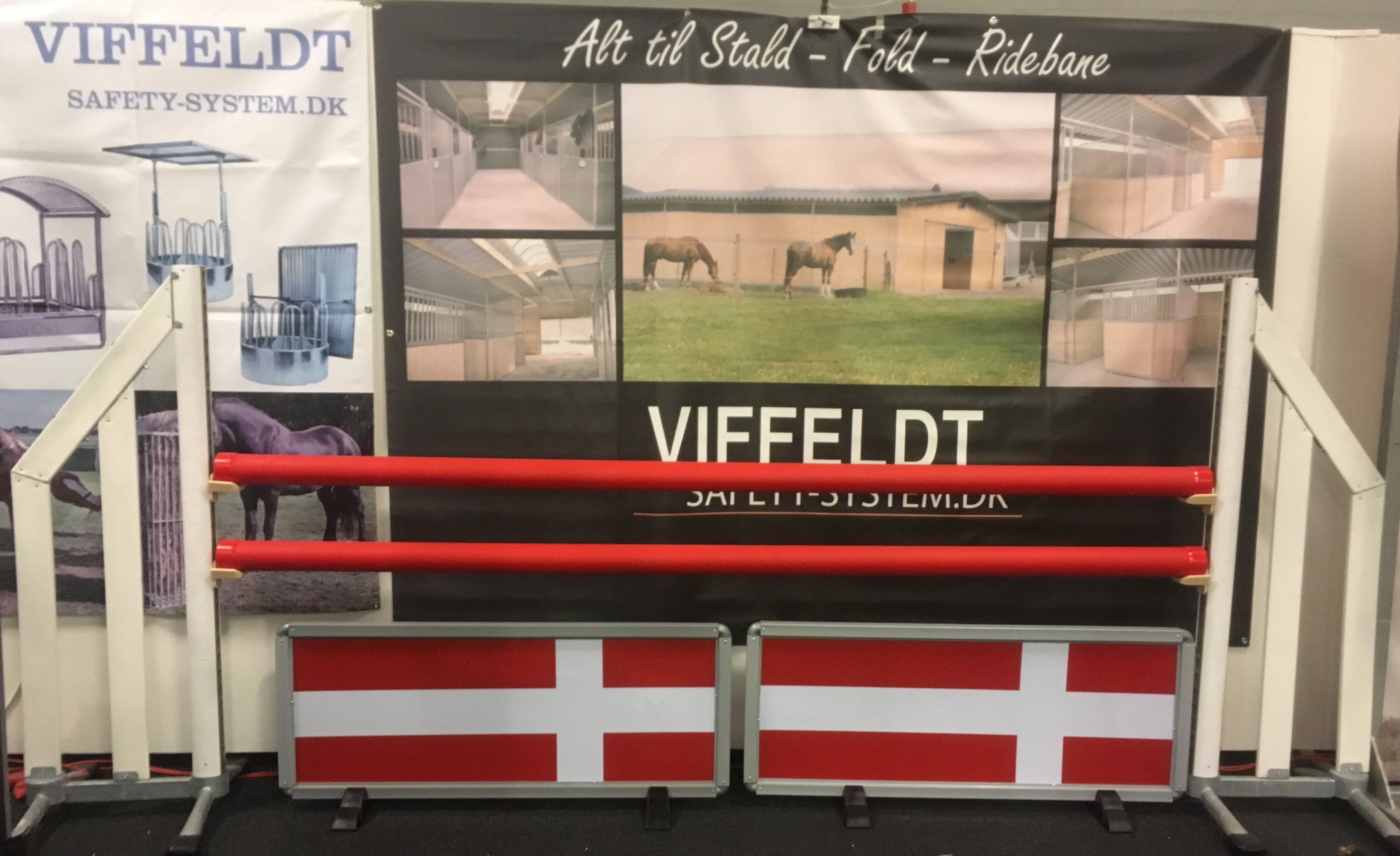 DANNEBROG FLAG (1,45 m x 60 cm)