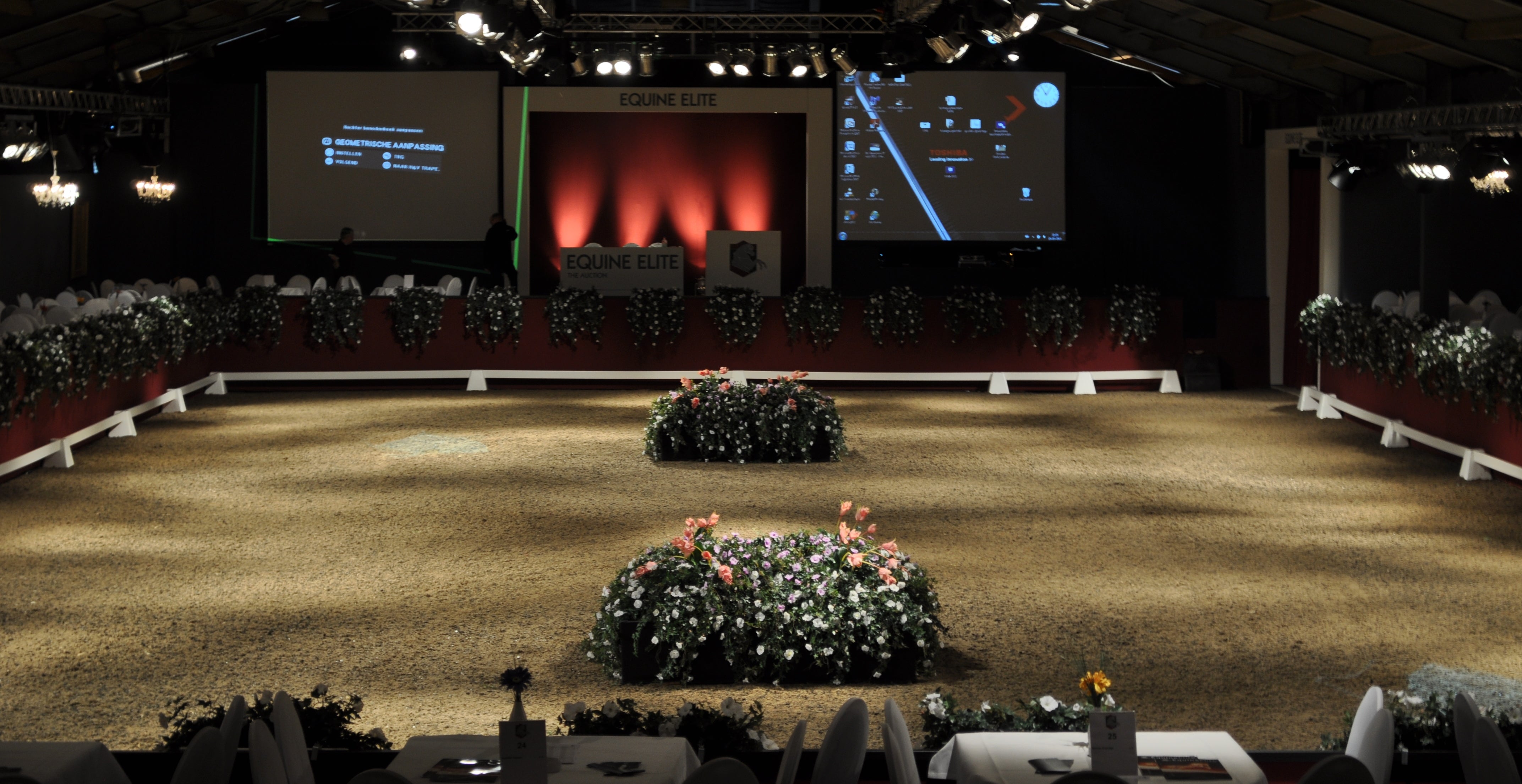 DRESSURHEGN & BOGSTAVER - 20x40 m