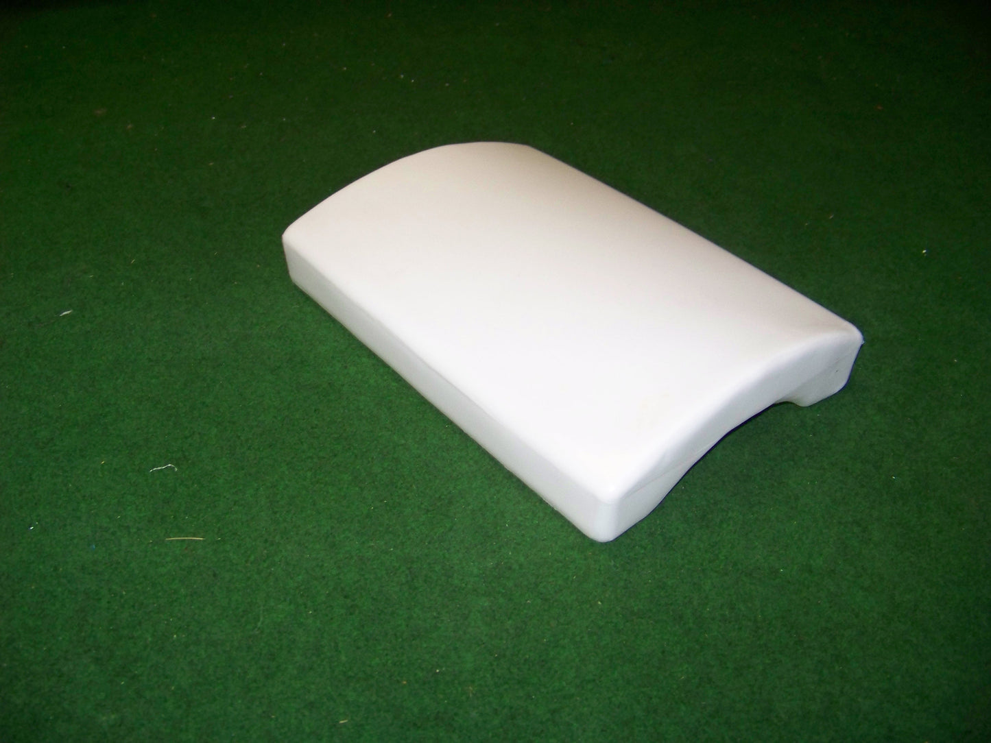 MUR MED VINGESTØTTER (m. bom)