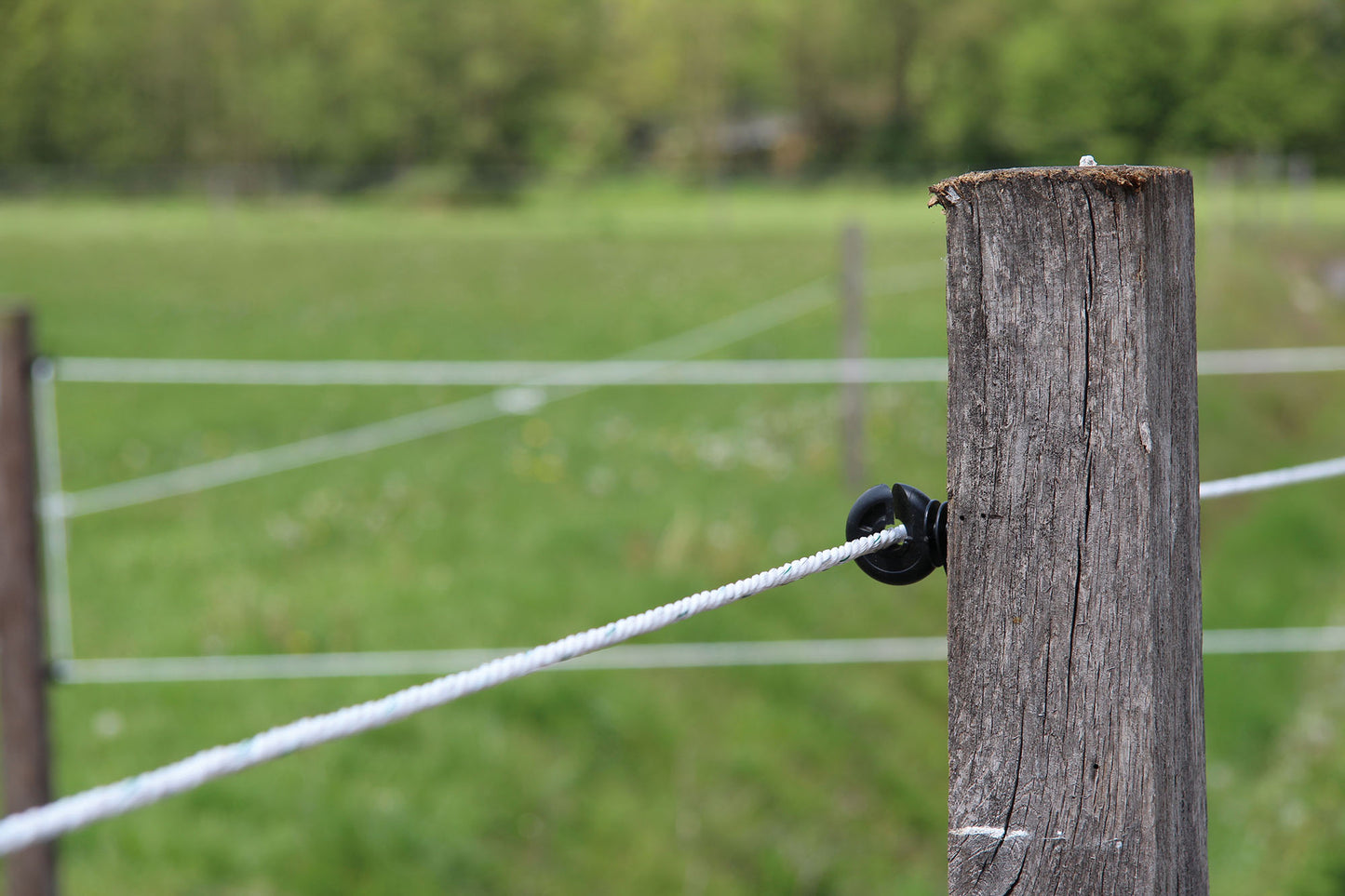 ISOLATOR SKRUETRÆKKER - METAL