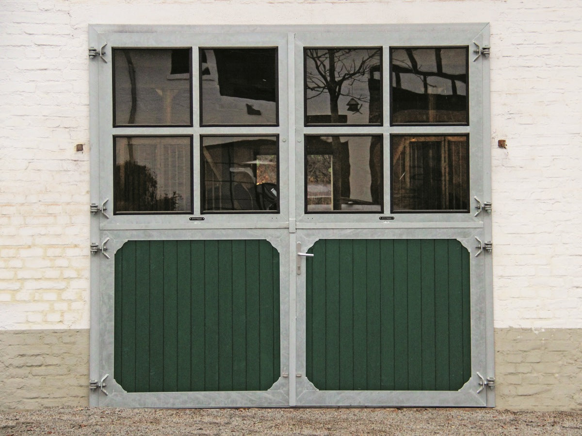 Stalddør med sprossevindue